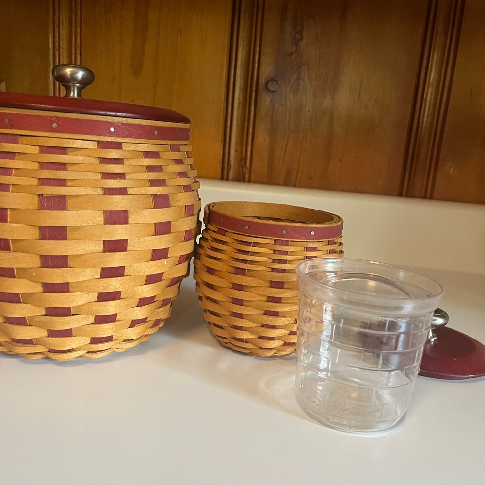 Longaberger Natural and Burgundy Woven Canister Set with Metal Knobs - Picture 3 of 6